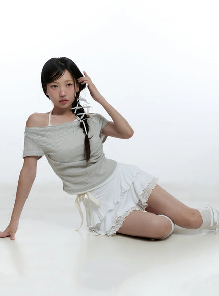 layered-halter-neck-crop-top-cu527