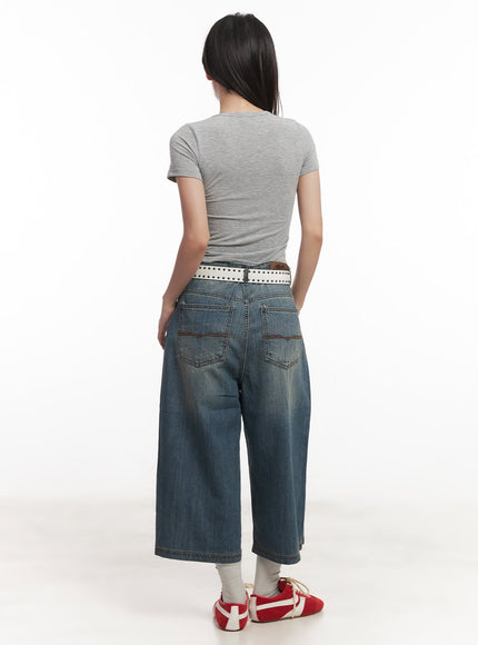 slim-fit-graphic-top-ca525