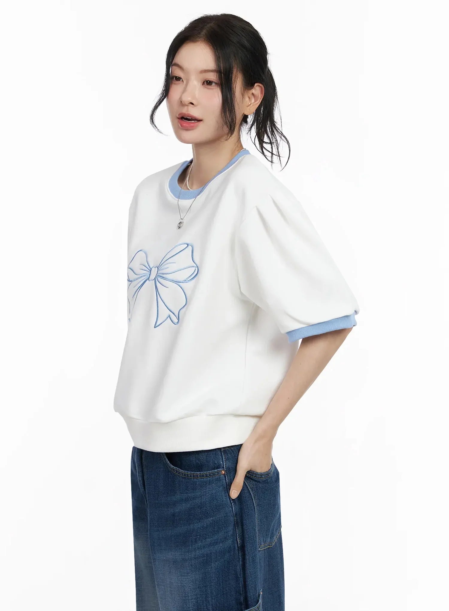 ribbon-embroidered-short-sleeve-top-iy511