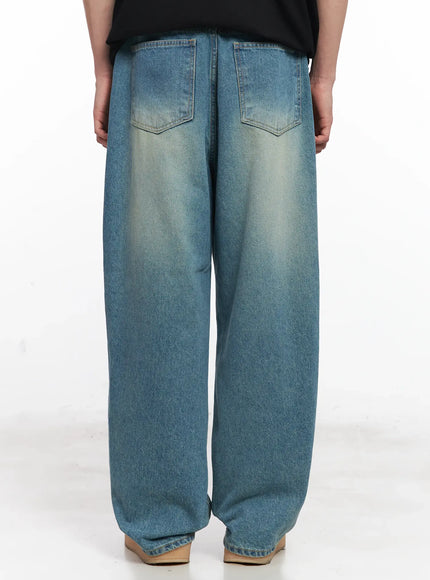 mens-relaxed-light-blue-wash-jeans