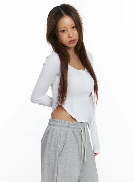 button-crop-hooded-top-id503