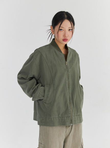 loose-fit-bomber-jacket-cs321