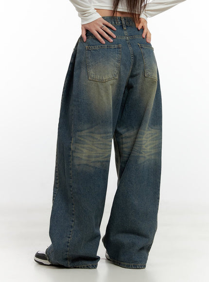 kylie-pintuck-washed-denim-baggy-jeans-cn412