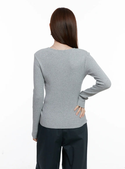 Two-Way Button Side-Slit Knit Top CG521