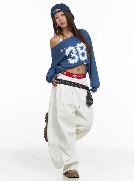 back-pocket-detail-white-pants-cj512