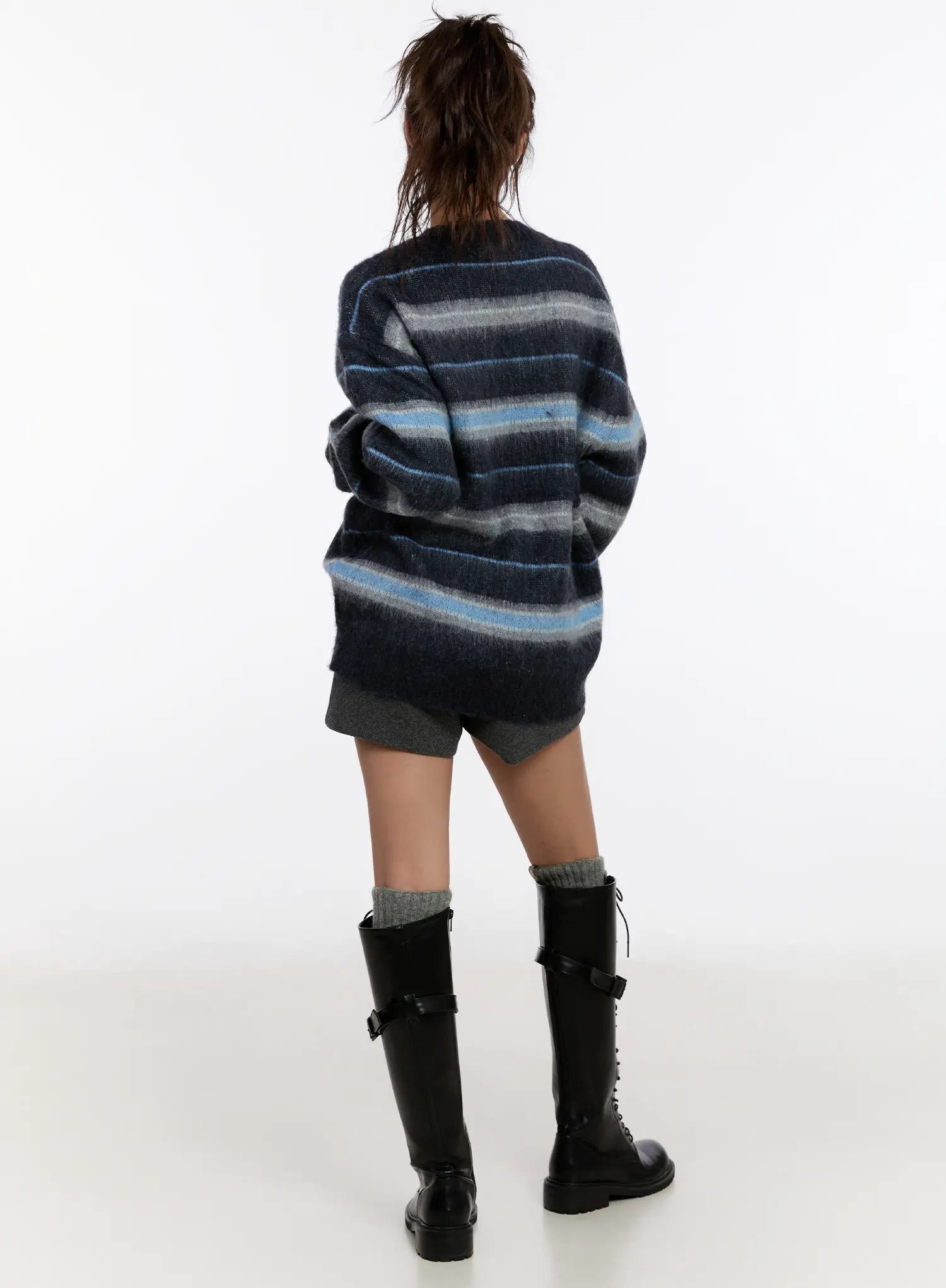 low-rise-wool-blended-shorts-cn527