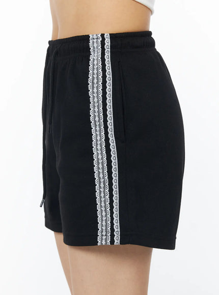 lace-side-stripe-athletic-shorts-cd805