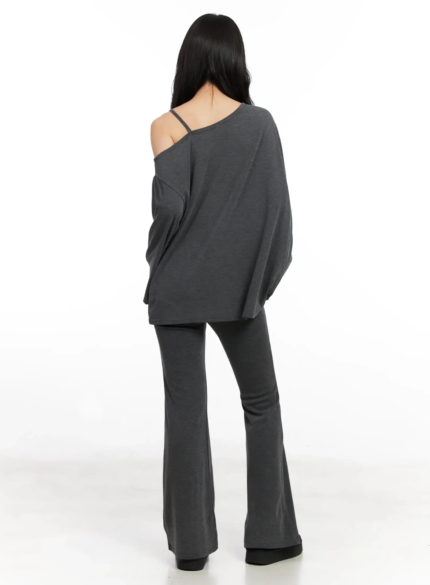 fleece-bootcut-sweatpants-in528