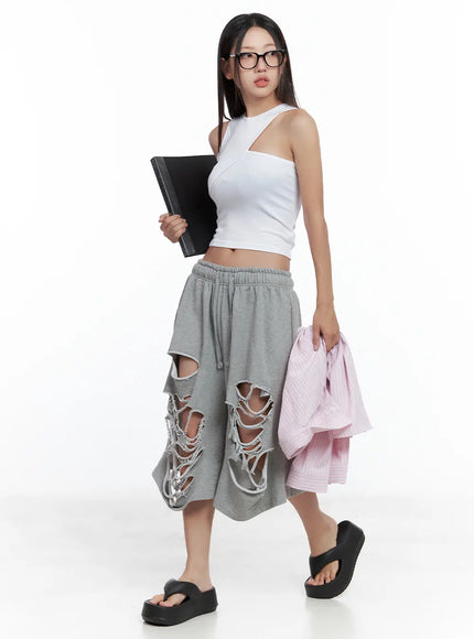 distressed-bermuda-sweatshorts-cl508