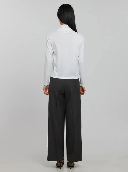 basic-turtleneck-top-ij508