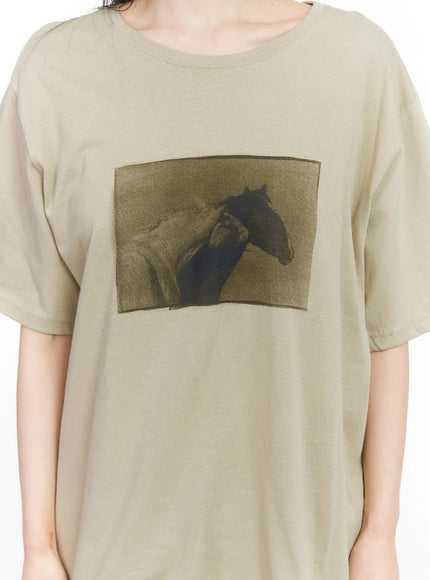 oversized-graphic-print-t-shirt-cm519