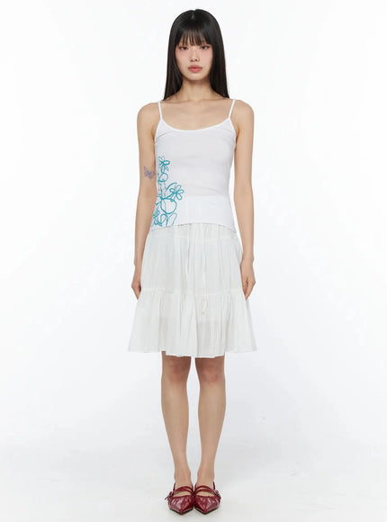 floral-embroidered-sleeveless-top-iy525