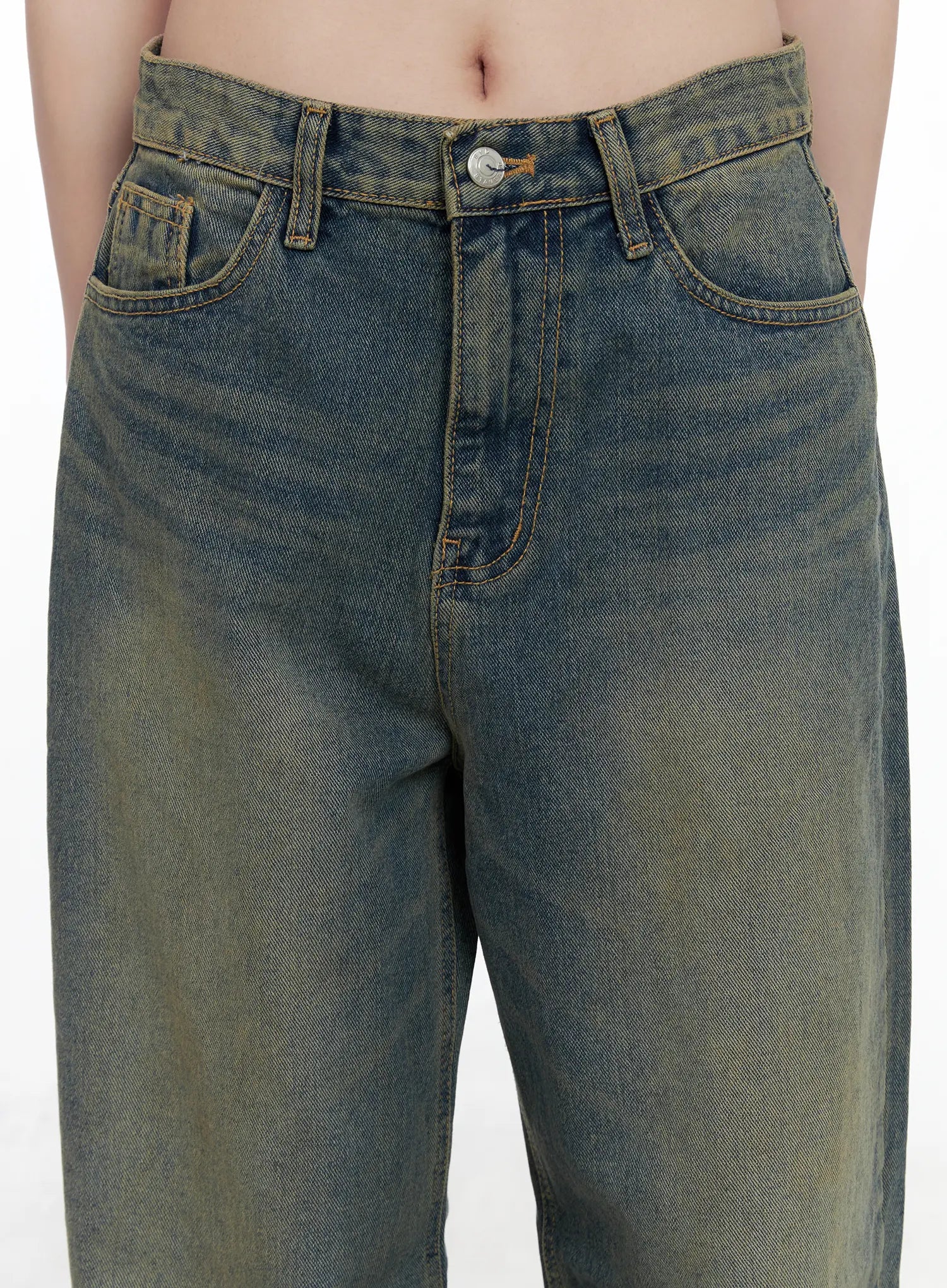 Shelby Vintage Washed Wide-Leg Jeans CO520