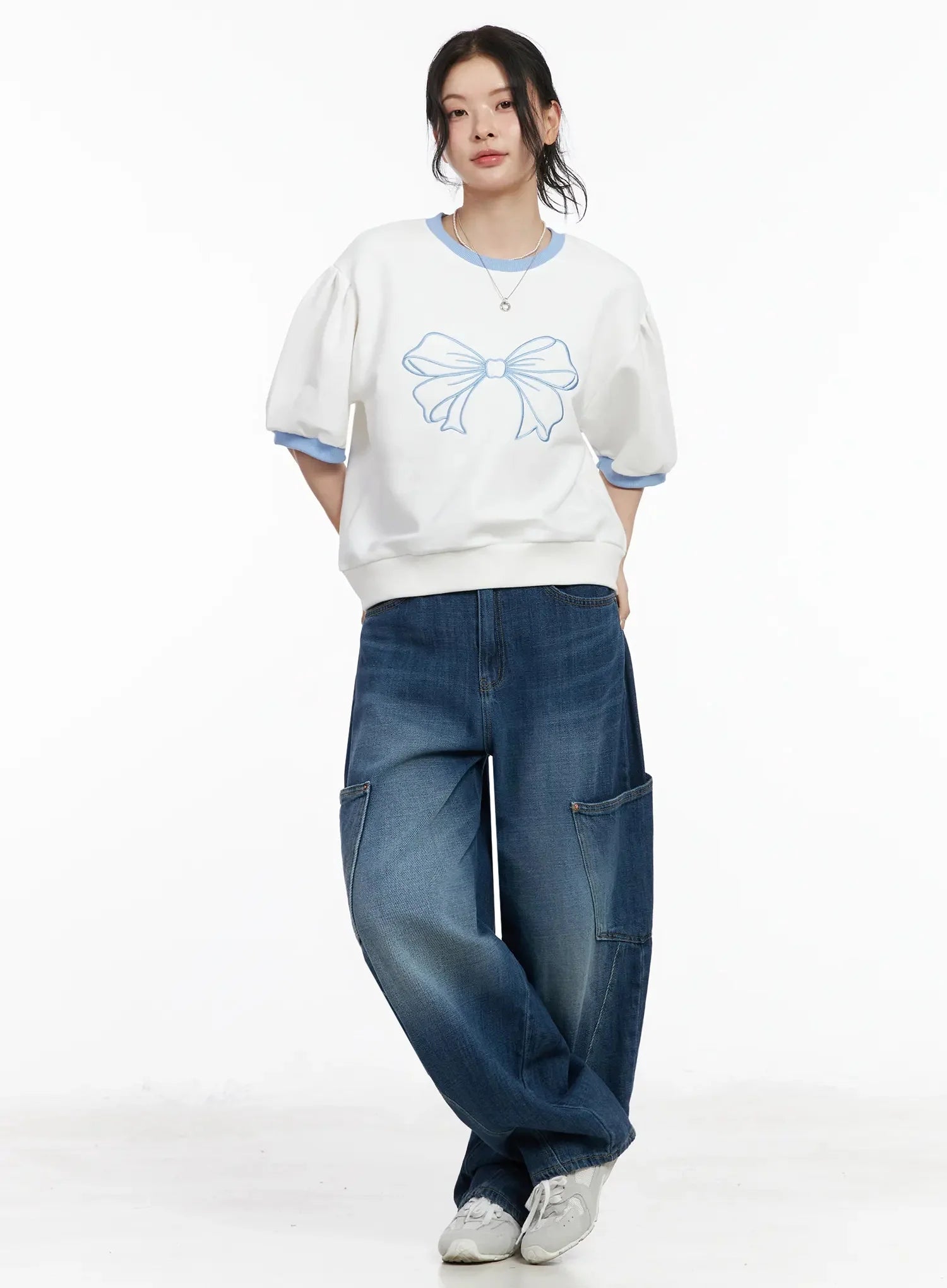 ribbon-embroidered-short-sleeve-top-iy511