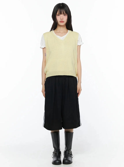 modern-knit-sleeveless-vest-iy525