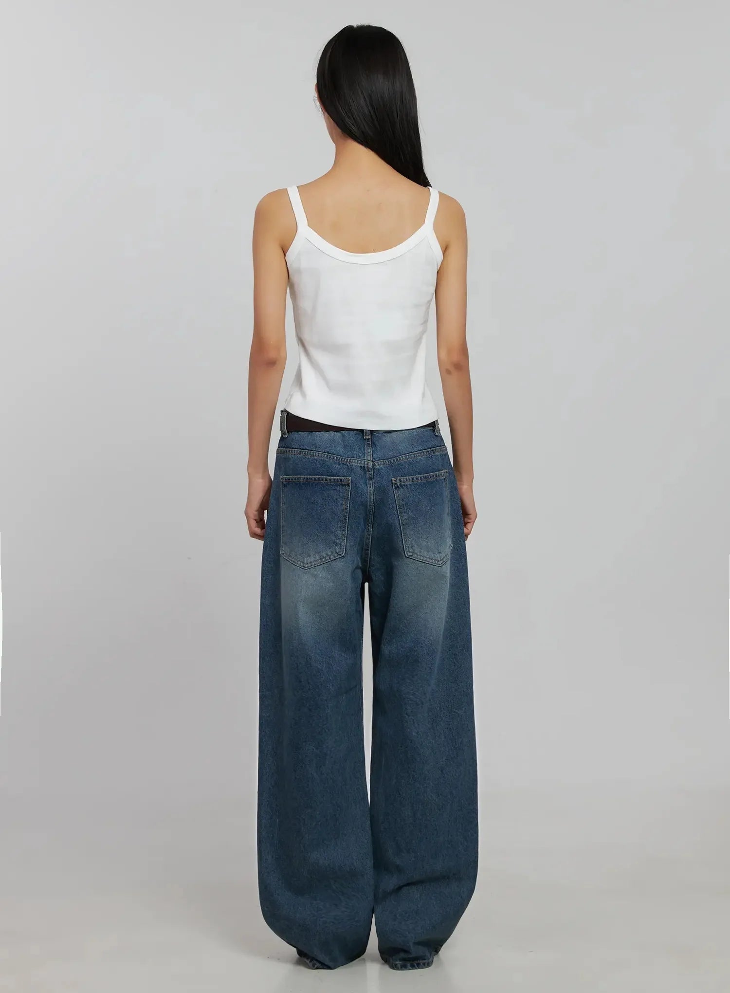 akira-wide-leg-jeans-ij508
