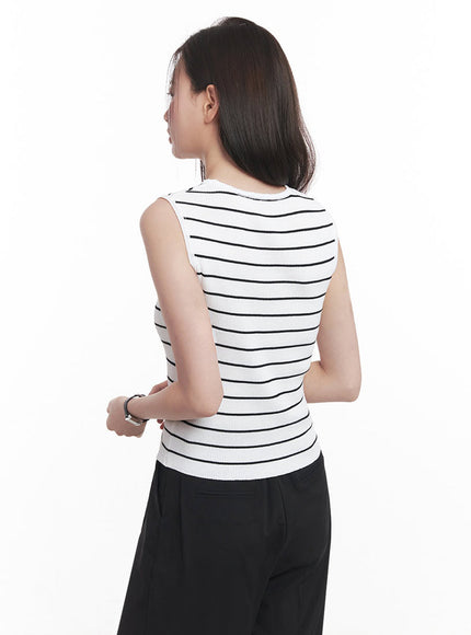 stripe-slim-sleeveless-top-iy509