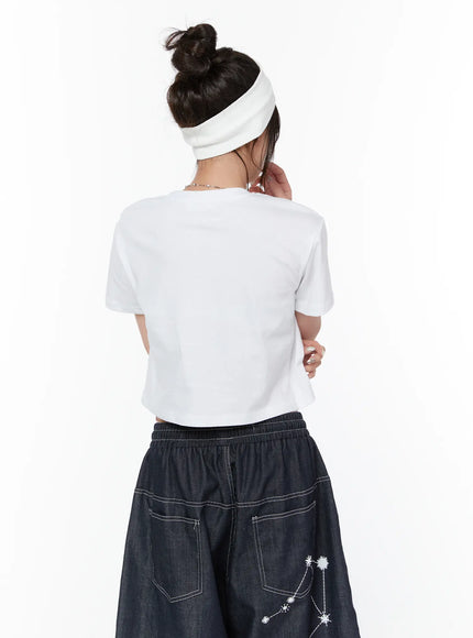 graphic-short-sleeve-crop-top-cy515