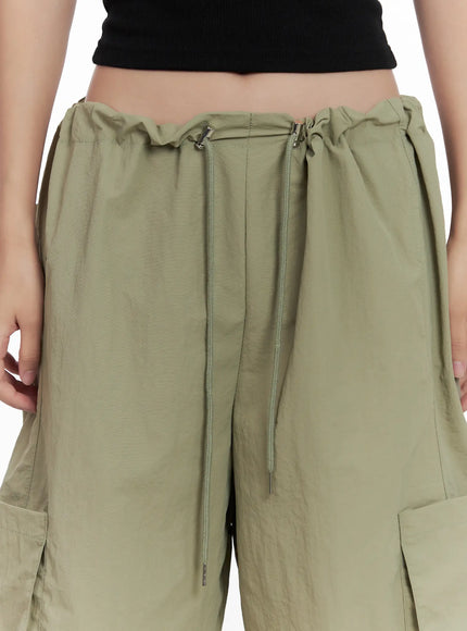 nylon-cargo-bermuda-shorts-cl509