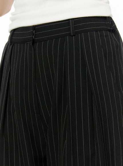 striped-pintuck-wide-slacks-iy511