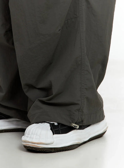 Men's Seam Detail Balloon-Fit Drawstring Pants IL511