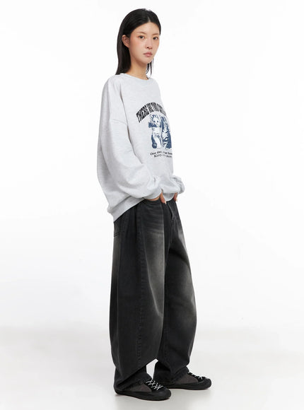 cat-print-graphic-sweatshirt-is508