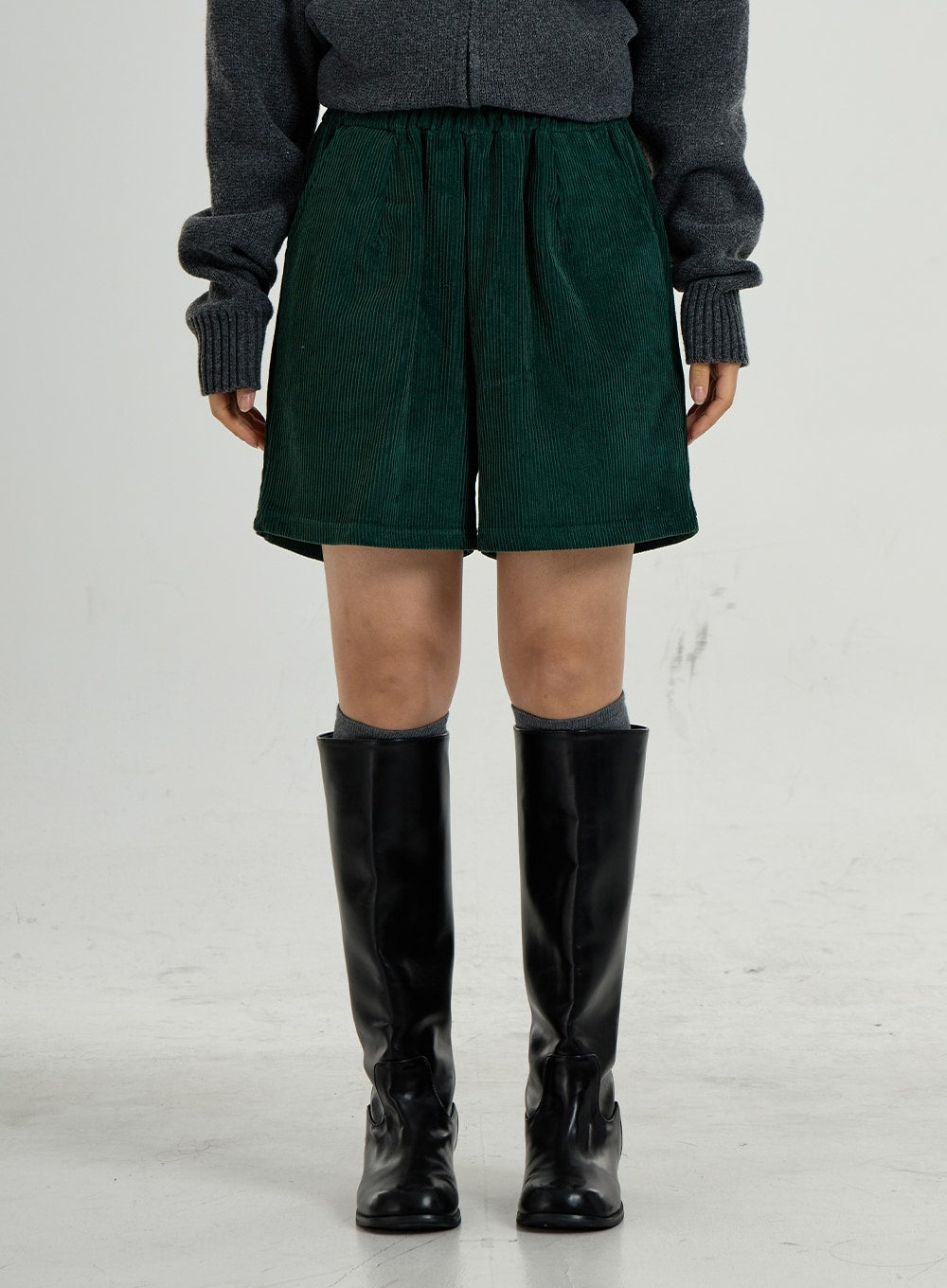 Corduroy Bermuda Pants CO27