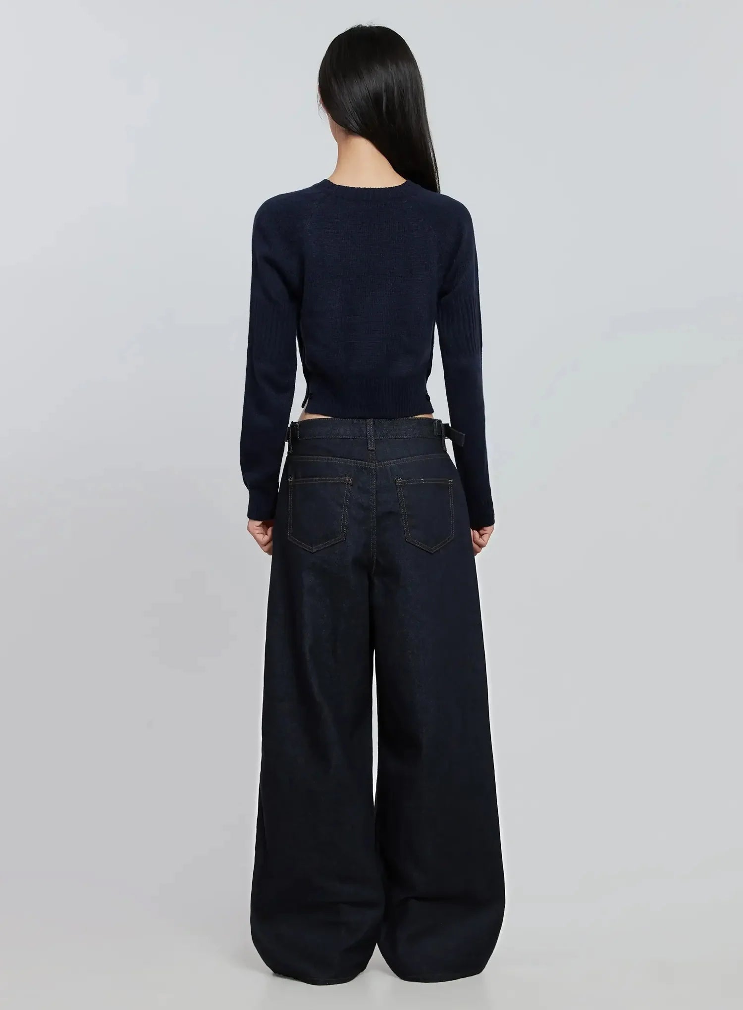 soobin-side-button-wide-leg-jeans-io530