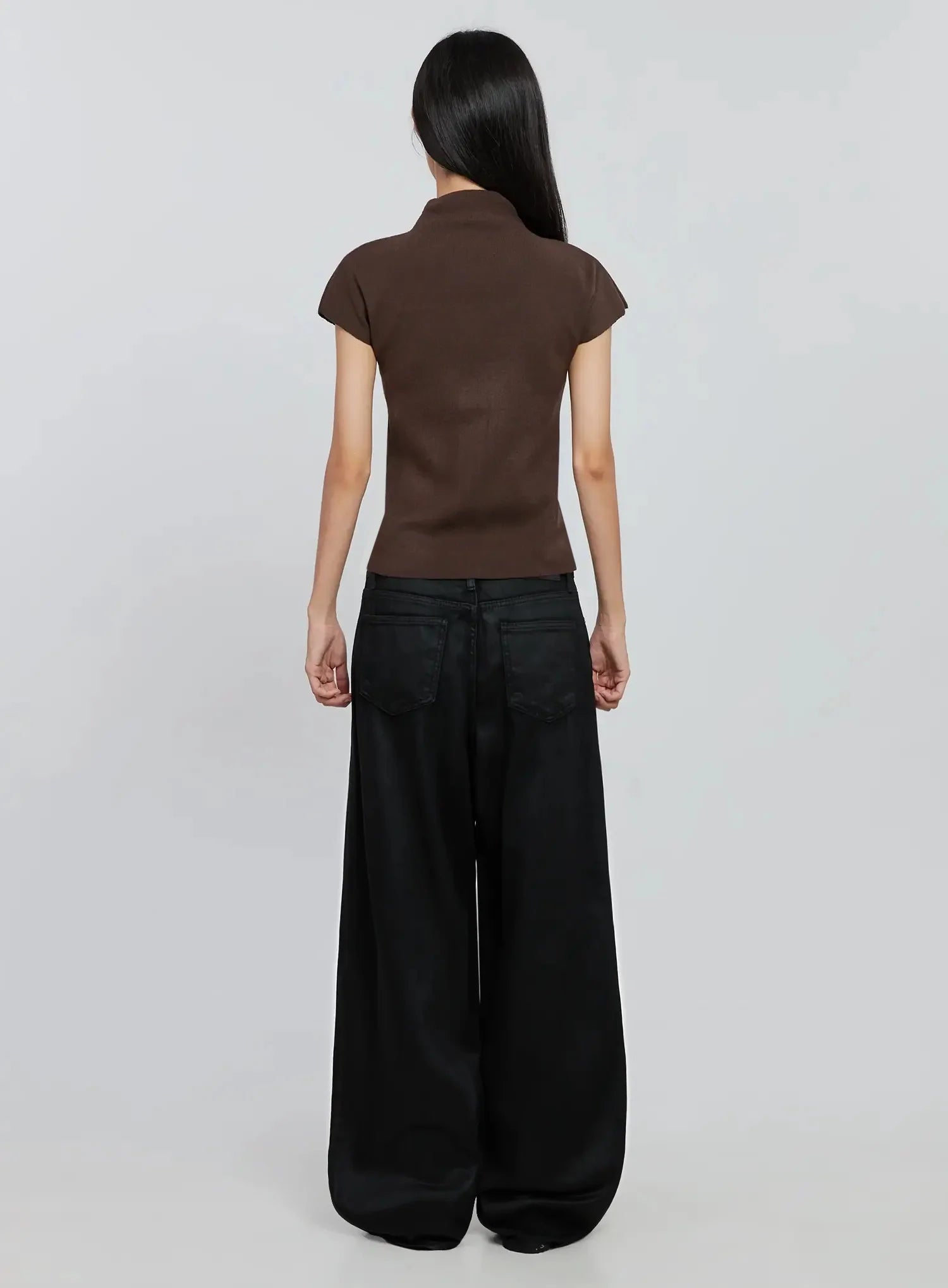 wide-leg-faux-leather-pants-io530
