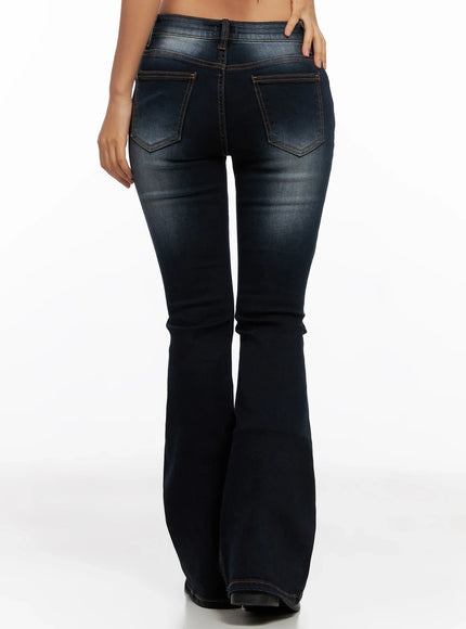 Aliyah Mid-Rise Flared Jeans IG528