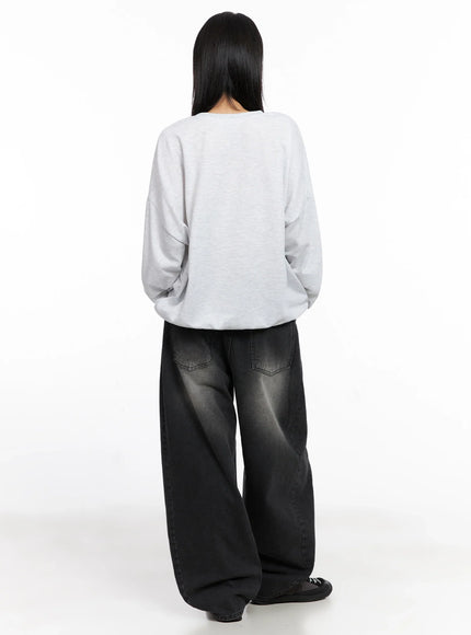 cat-print-graphic-sweatshirt-is508