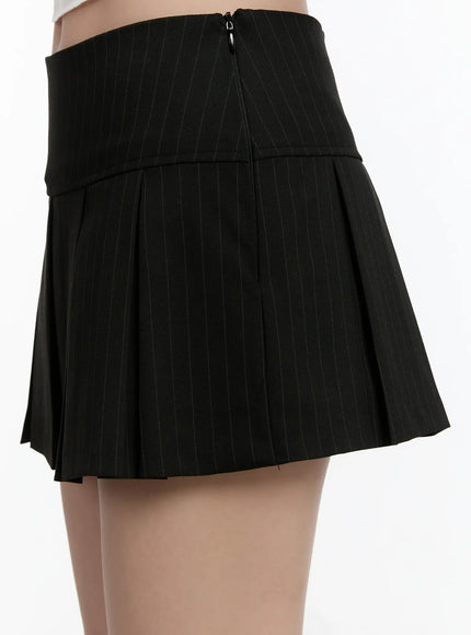 Striped Pleated Mini Skirt CM511