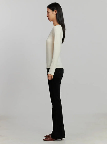 ribbed-knit-long-sleeve-top-ij505