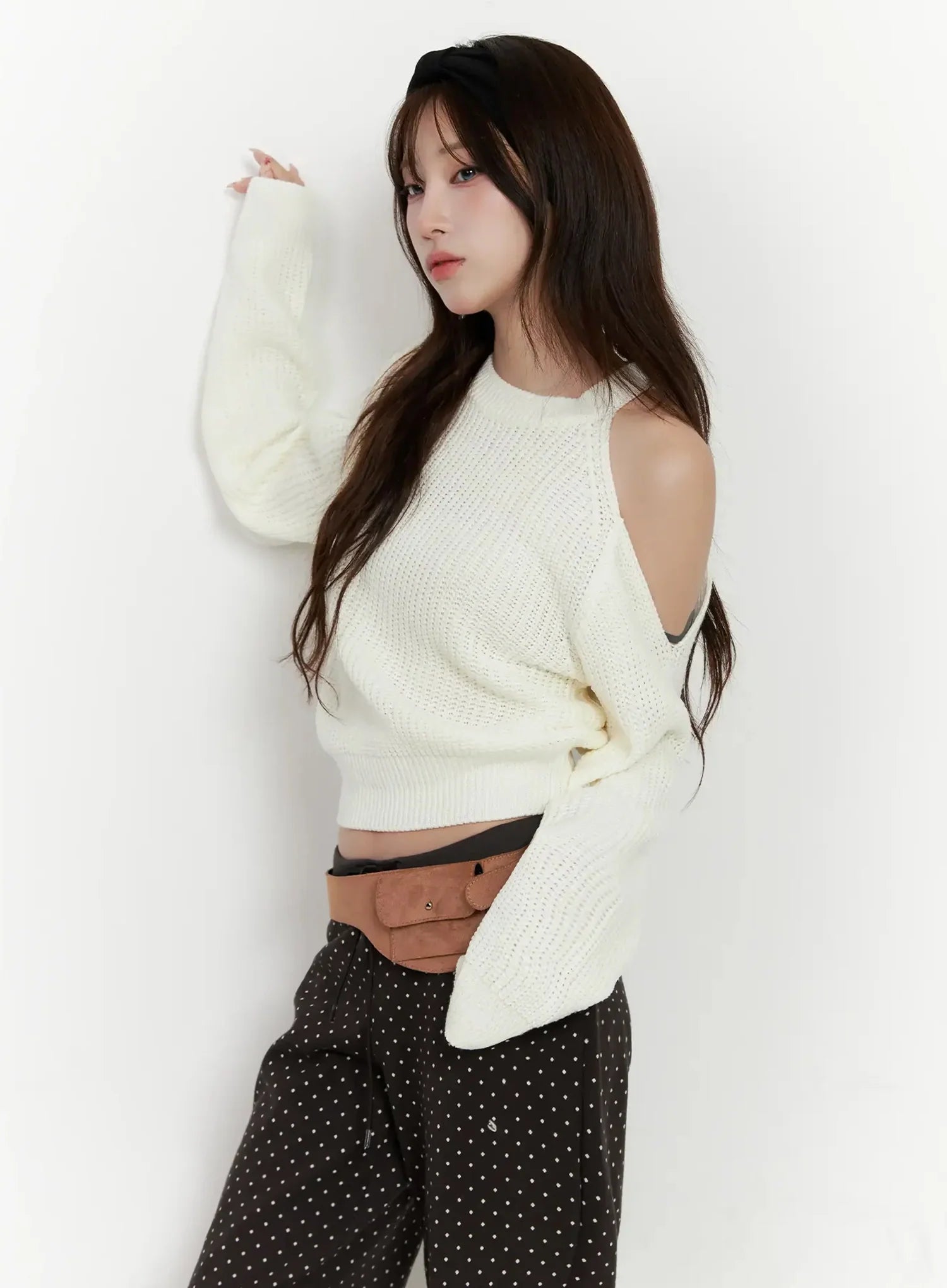 chic-open-shoulder-knit-top-in514