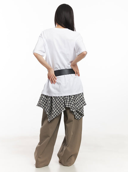 solid-pocketed-wide-fit-trousers-ca523