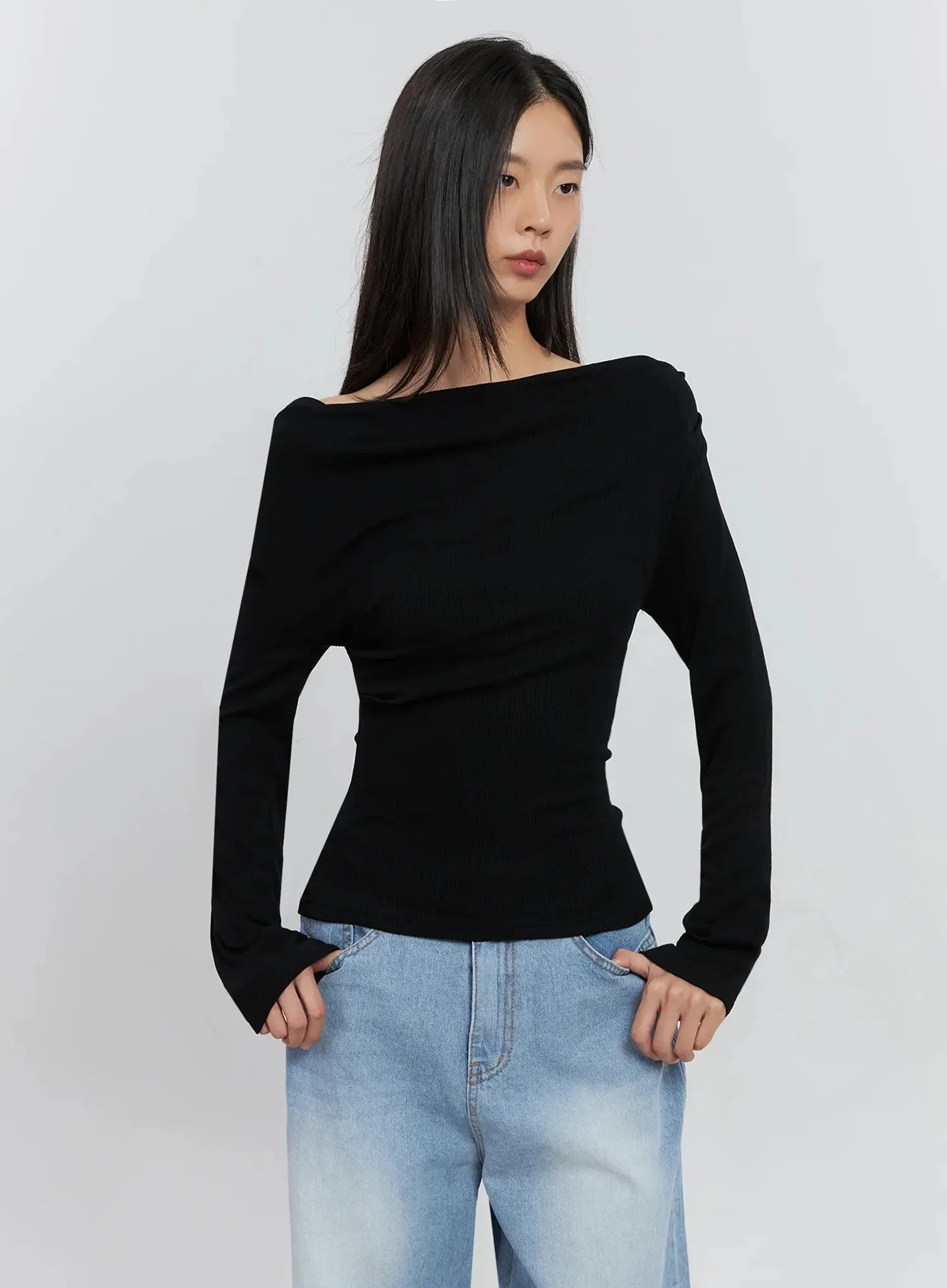 asymmetric-long-sleeve-top-is516