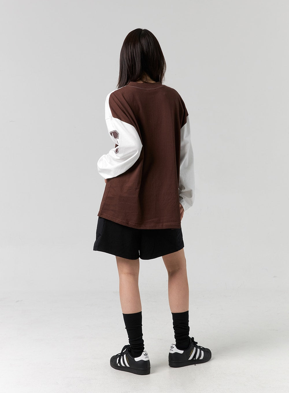 wide-bermuda-sweatshorts-cg330