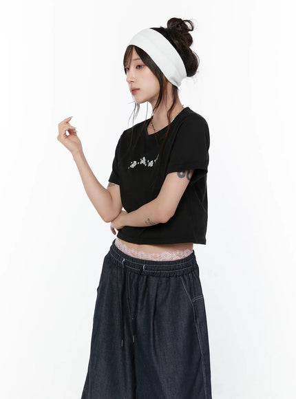 graphic-short-sleeve-crop-top-cy515