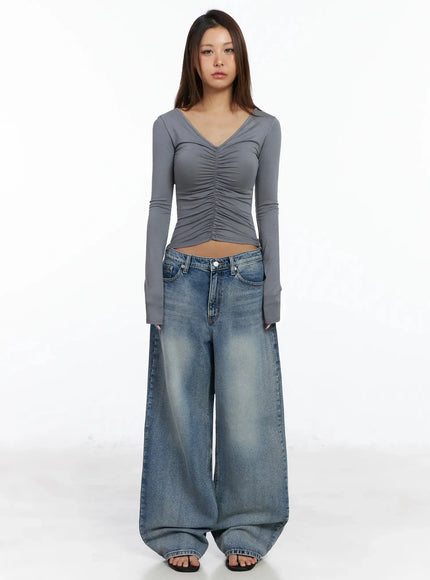 v-neck-shirred-long-sleeve-top-ia527