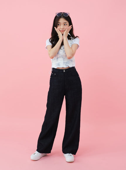 Deep Round Neck Basic Crop T-Shirt BU5