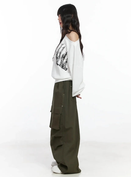 off-shoulder-graphic-sweatshirt-f516