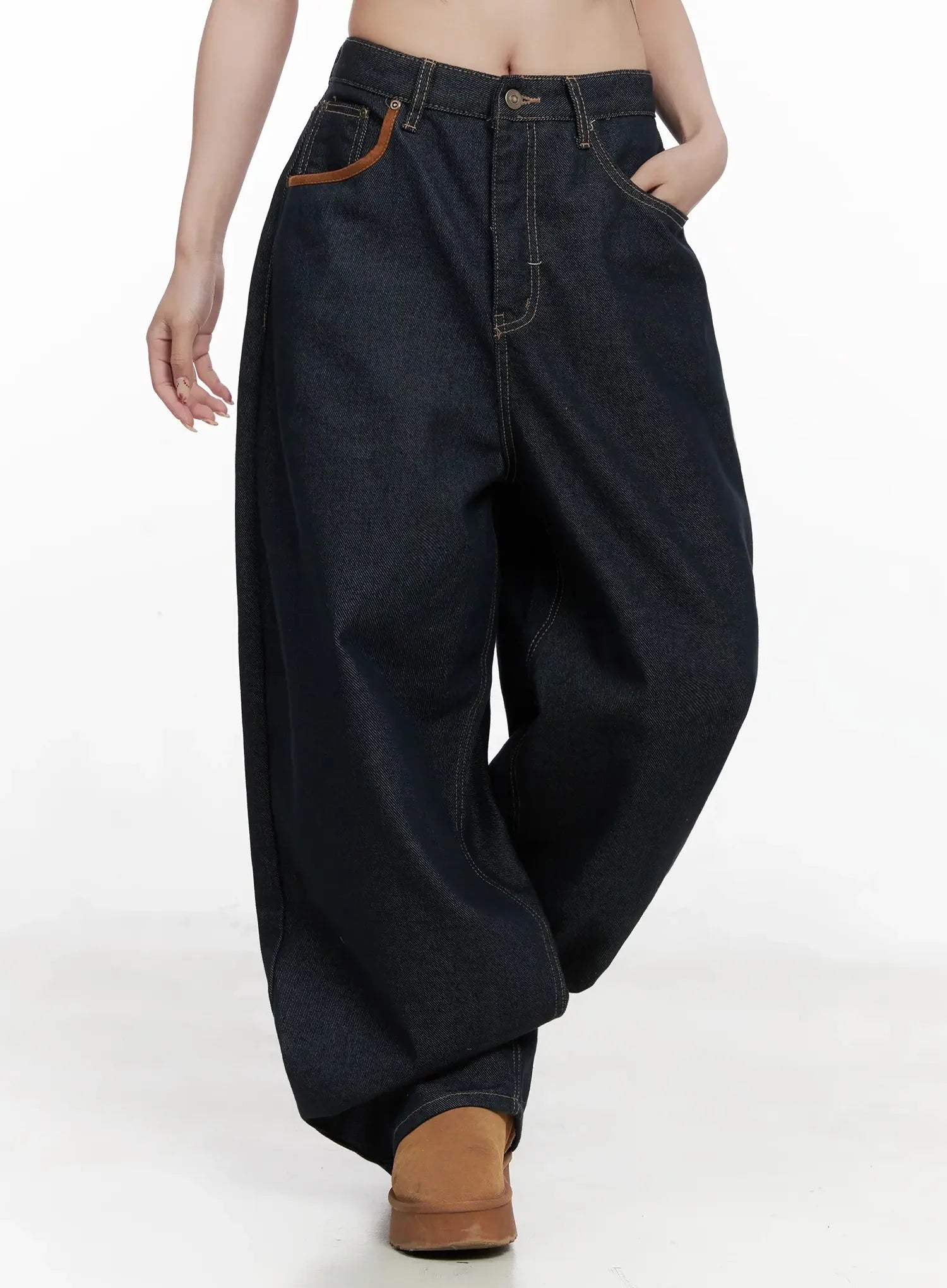 briana-suede-pocket-detail-wide-jeans-in514