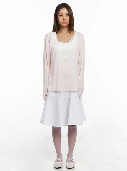 Lace Trim V-Neck Relaxed Top IY504