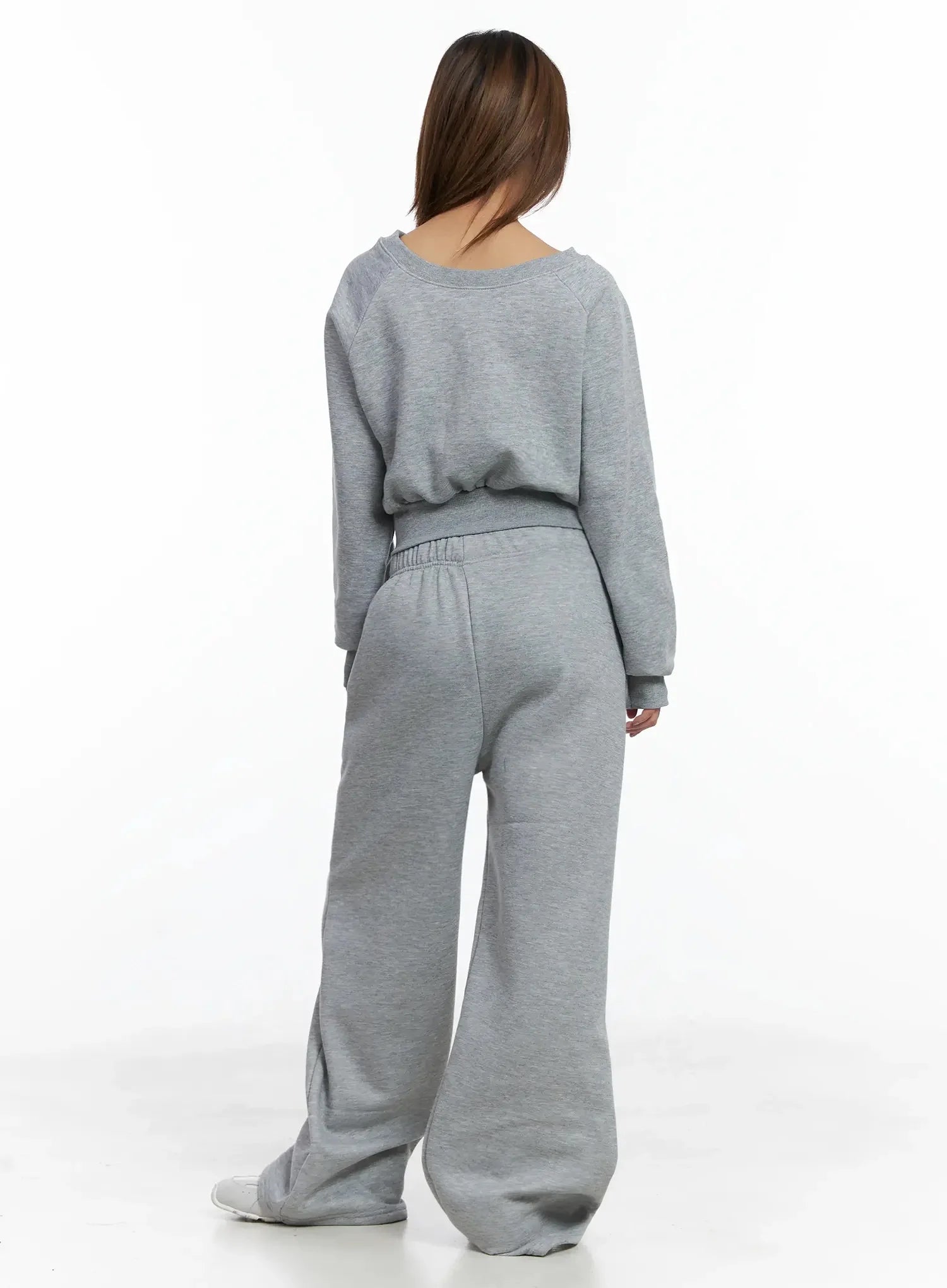 cozy-graphic-thermal-crop-sweatshirt-in528