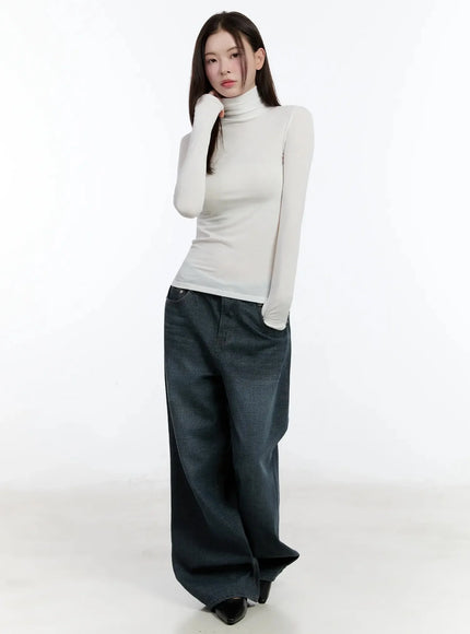 Elegant White Turtleneck Top ID526