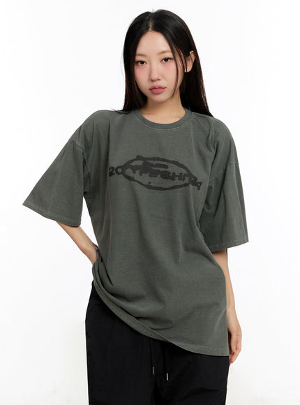 oversized-washed-graphic-tee-iu509