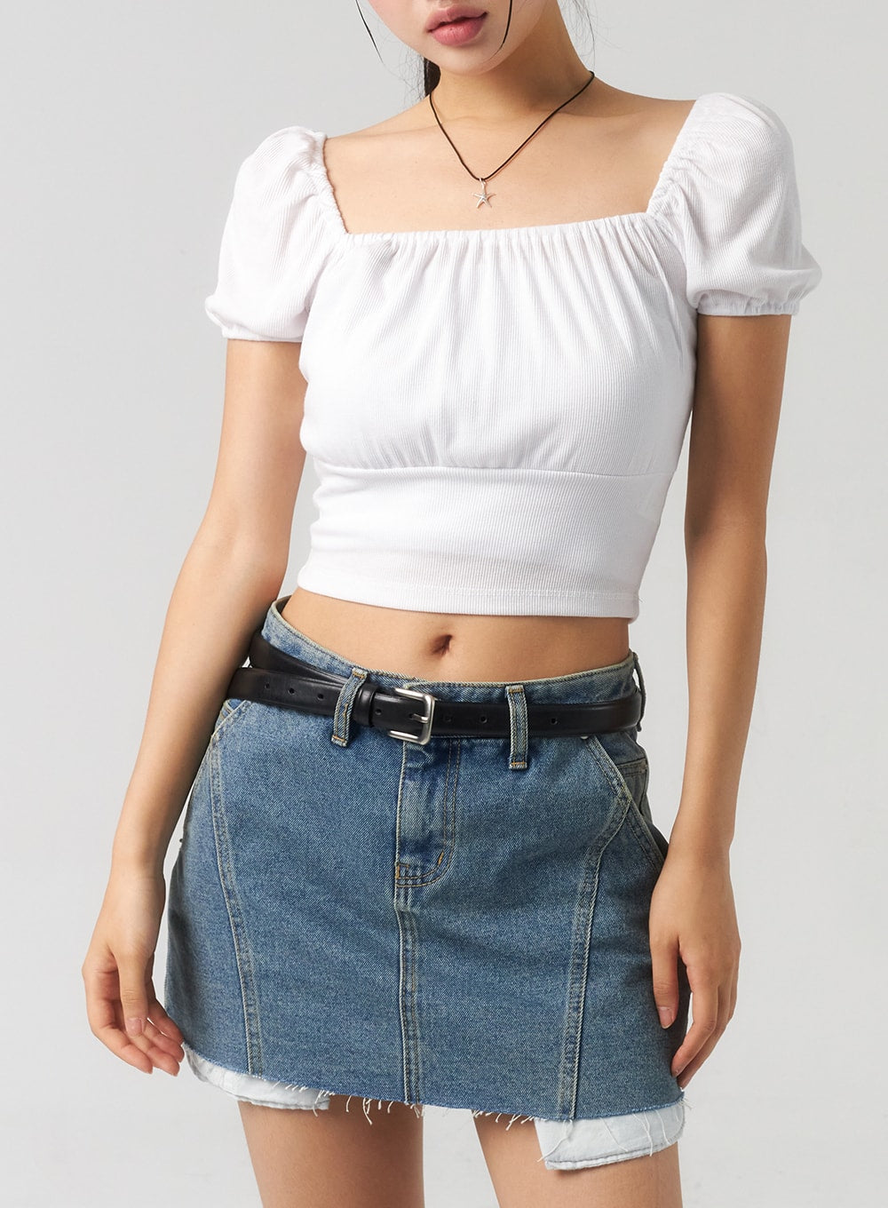 ripped-hem-denim-mini-skirt-cu326