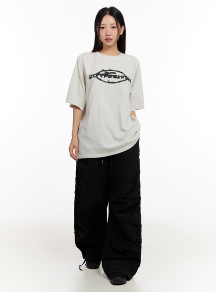 oversized-washed-graphic-tee-iu509