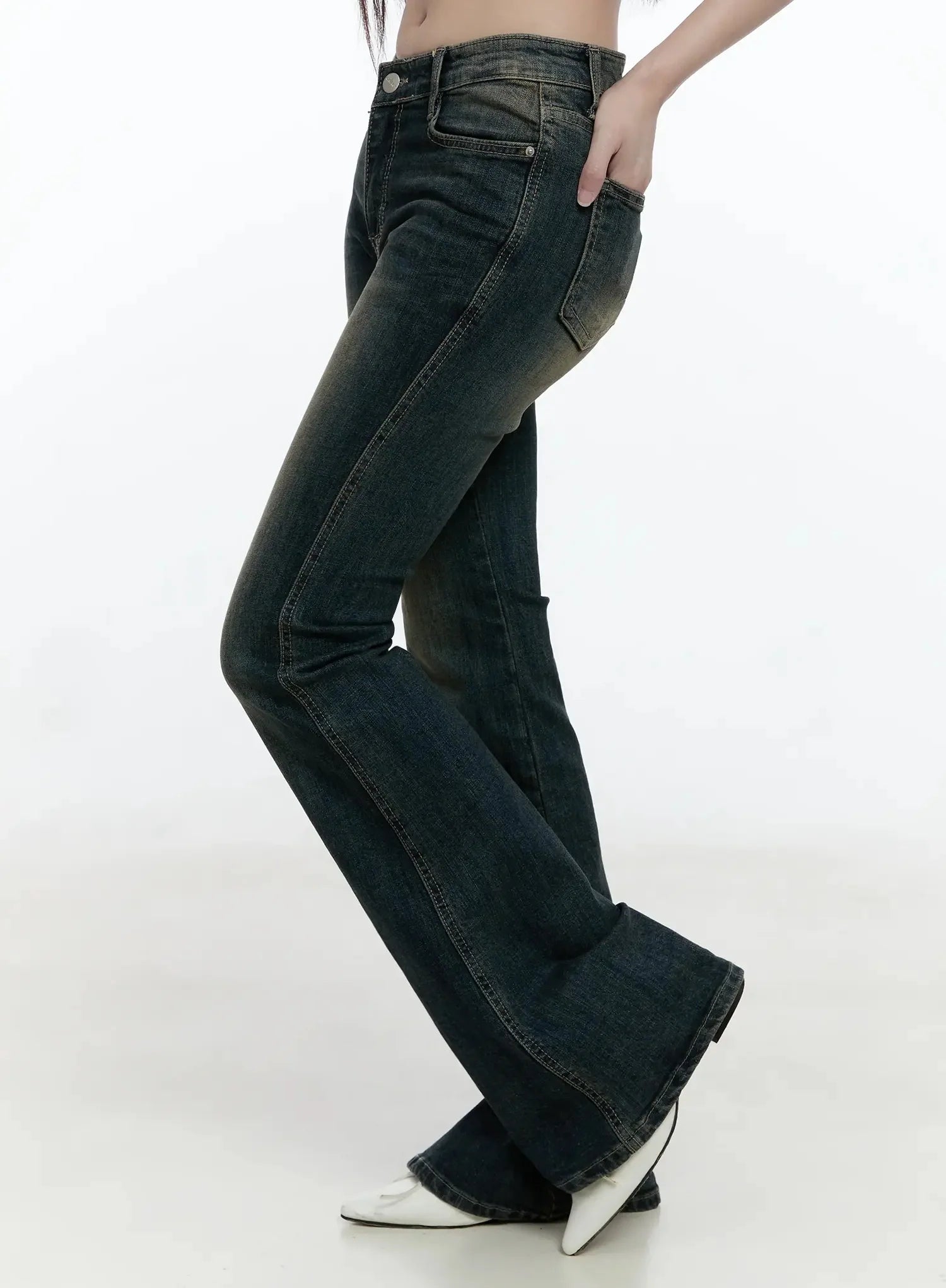 karla-vintage-logo-flare-jeans-io520