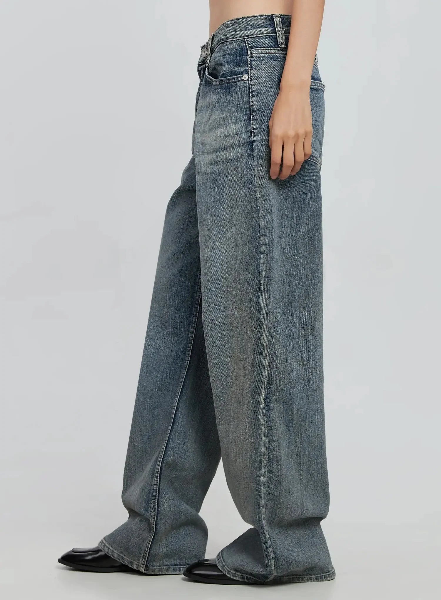 Amora Vintage Washed Wide-leg Jeans IO530